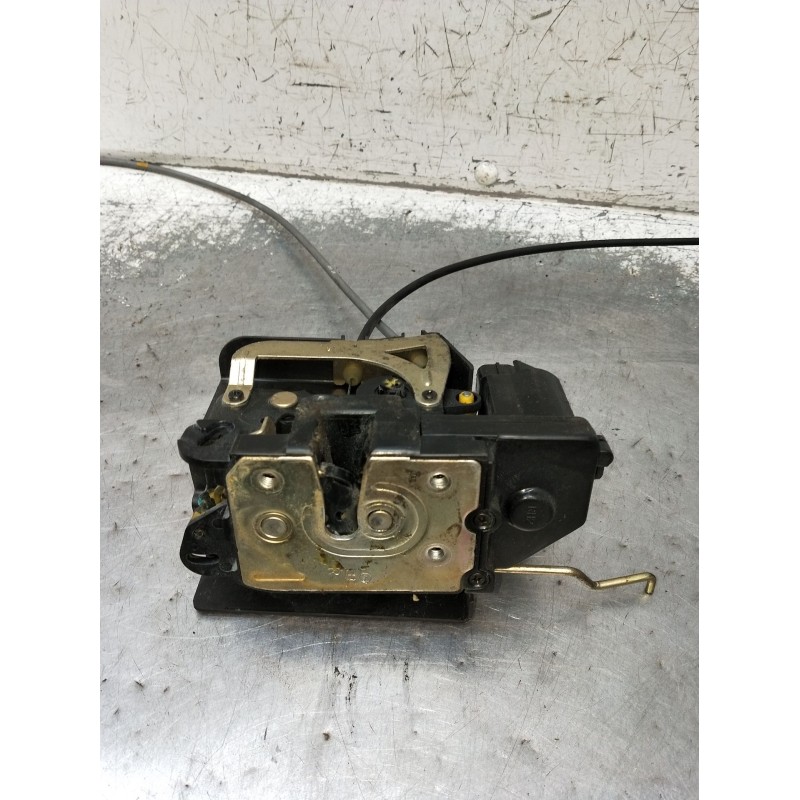 Recambio de motor cierre centralizado delantero derecho para ssangyong rodius i 2.7 xdi referencia OEM IAM  5P 2005
