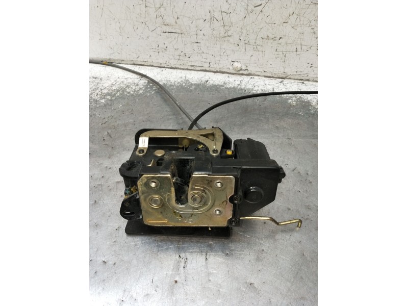 Recambio de motor cierre centralizado delantero derecho para ssangyong rodius i 2.7 xdi referencia OEM IAM  5P 2005