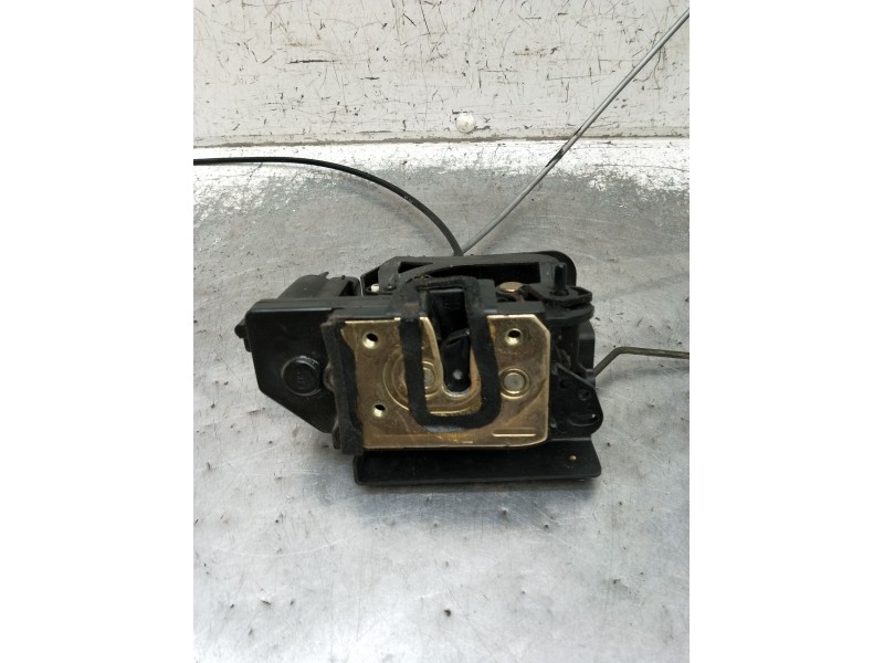 Recambio de motor cierre centralizado trasero izquierdo para ssangyong rodius i 2.7 xdi referencia OEM IAM  5P 2005