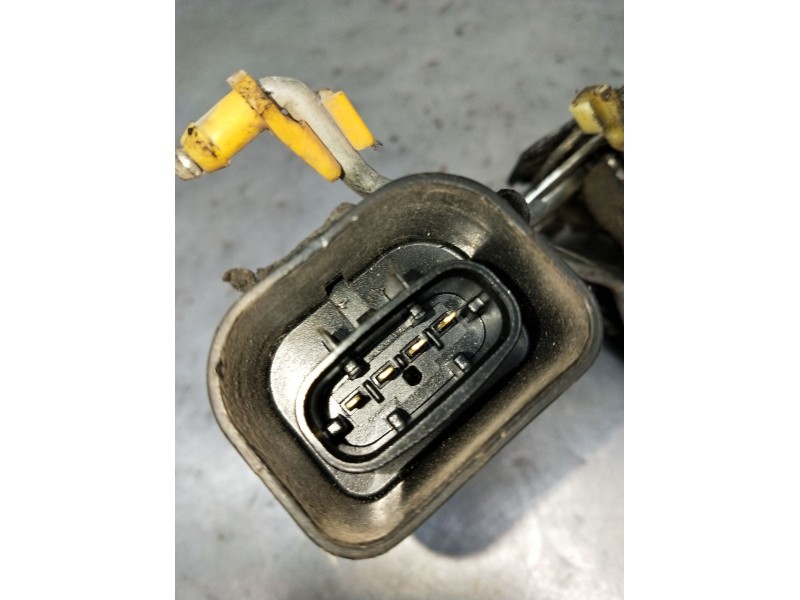 Recambio de motor cierre centralizado delantero derecho para isuzu nkr77 nkr 85e2 referencia OEM IAM  2P 2007