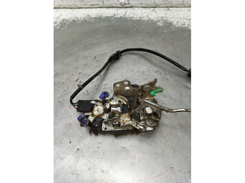 Recambio de motor cierre centralizado delantero izquierdo para isuzu nkr77 nkr 85e2 referencia OEM IAM  2P 2007