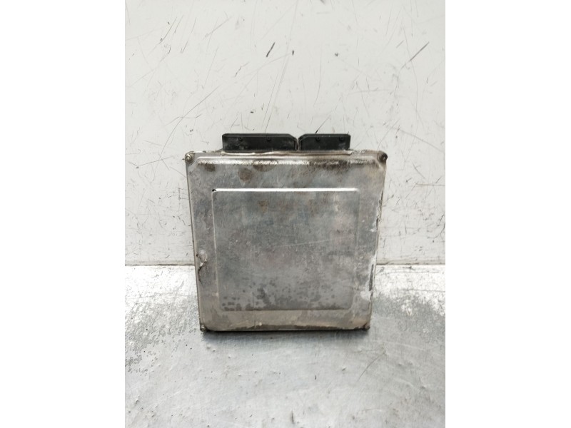 Recambio de centralita motor uce para isuzu nkr77 nkr 85e2 referencia OEM IAM 476838 98037497 2007