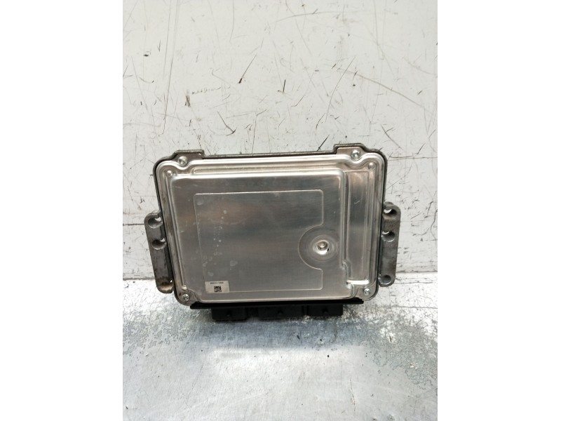 Recambio de centralita motor uce para ford focus ii (da_, hcp, dp) 1.6 tdci referencia OEM IAM 0281011701 8M5112A650LC 1039S2597