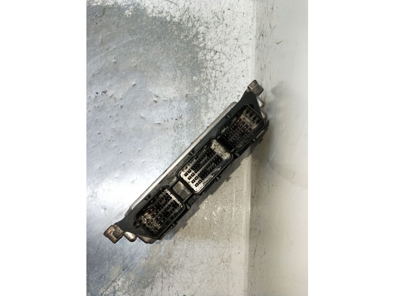 Recambio de centralita motor uce para ford focus ii (da_, hcp, dp) 1.6 tdci referencia OEM IAM 0281011701 8M5112A650LC 1039S2597