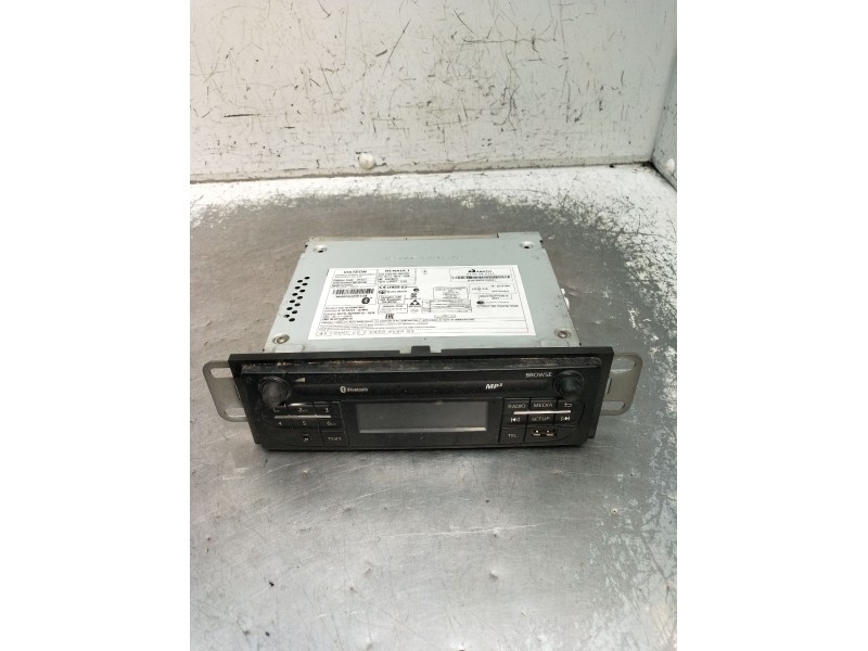 Recambio de sistema audio / radio cd para renault trafic iii furgoneta (fg_) 1.6 dci 95 (fgmj, fgmr) referencia OEM IAM 28115617