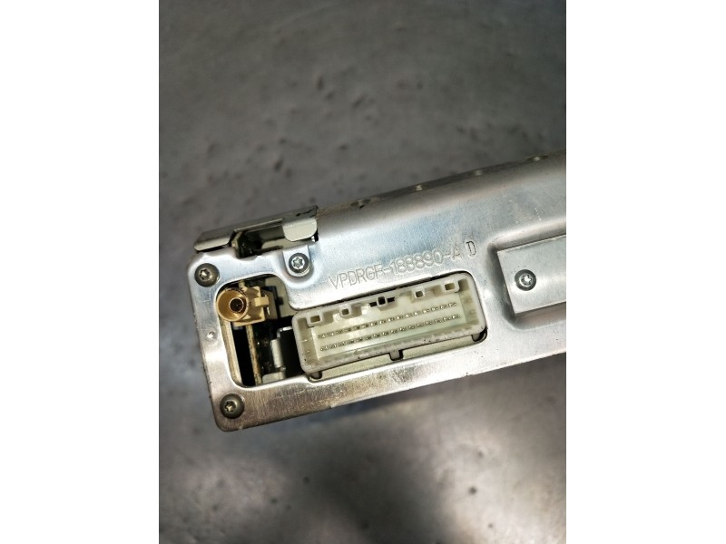 Recambio de sistema audio / radio cd para renault trafic iii furgoneta (fg_) 1.6 dci 95 (fgmj, fgmr) referencia OEM IAM 28115617