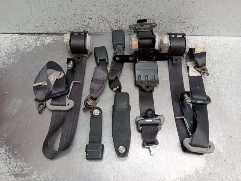 Recambio de juego cinturones trasero para honda fr-v (be) 2.2 i ctdi (be5) referencia OEM IAM  5P 2005