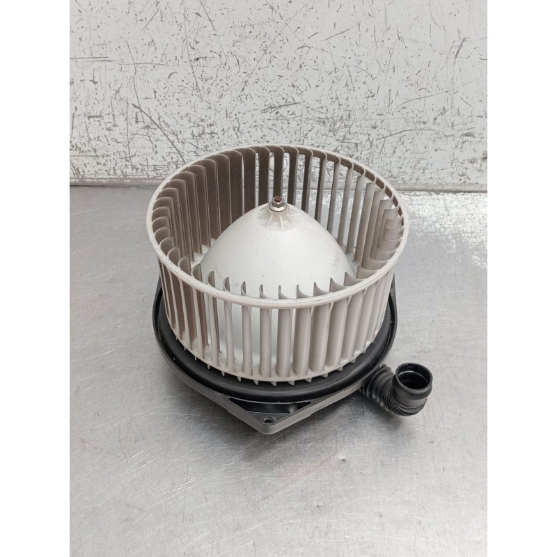 Recambio de motor calefaccion para honda fr-v (be) 2.2 i ctdi (be5) referencia OEM IAM 8315030352  2005