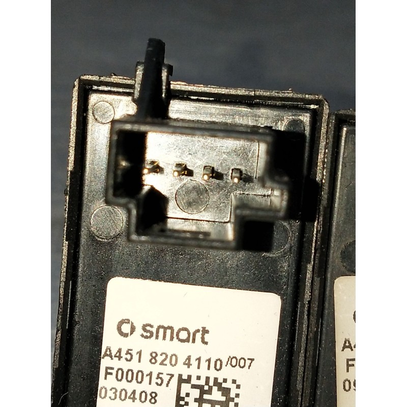 Recambio de mando elevalunas delantero izquierdo para smart fortwo coupé (451) 1.0 (451.331, 451.380) referencia OEM IAM A451820