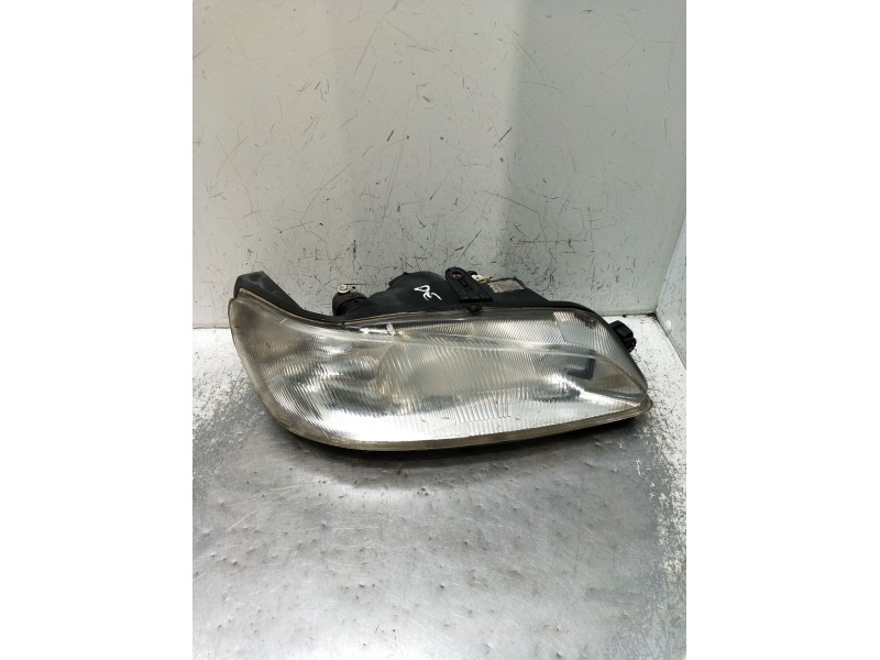 Recambio de faro derecho para peugeot 306 hatchback (7a, 7c, n3, n5) 1.9 dt referencia OEM IAM   1987