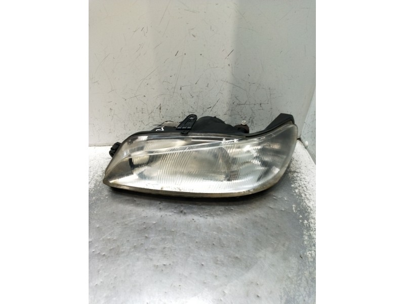 Recambio de faro izquierdo para peugeot 306 hatchback (7a, 7c, n3, n5) 1.9 dt referencia OEM IAM   1997