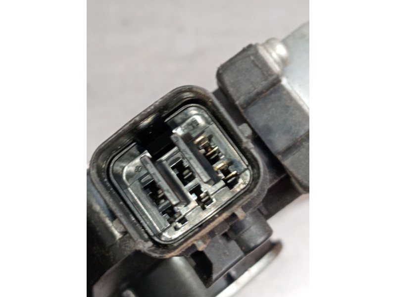Recambio de elevalunas trasero izquierdo para honda fr-v (be) 2.2 i ctdi (be5) referencia OEM IAM  5P 2005