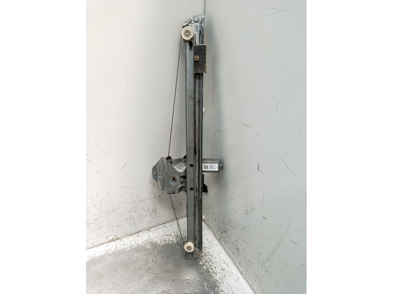 Recambio de elevalunas delantero izquierdo para renault trafic iii furgoneta (fg_) 1.6 dci 95 (fgmj, fgmr) referencia OEM IAM 12