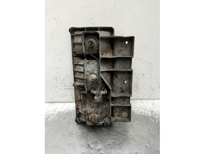 Recambio de piloto trasero derecho para isuzu nkr77 nkr 85e2 referencia OEM IAM   2007