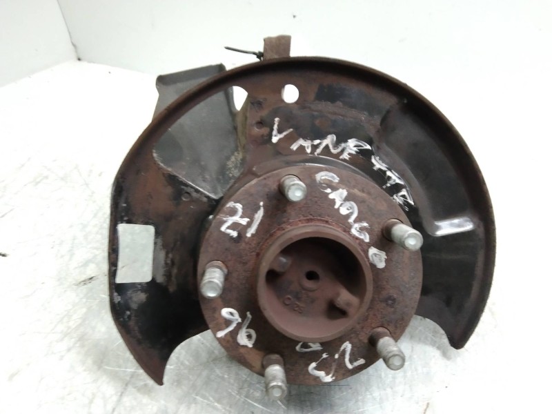 Recambio de mangueta delantera izquierda para nissan vanette cargo 2.3 diesel referencia OEM IAM   