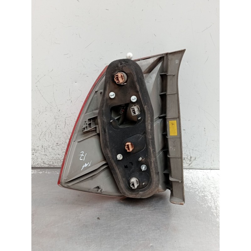 Recambio de piloto trasero izquierdo para honda fr-v (be) 2.2 i ctdi (be5) referencia OEM IAM   2005