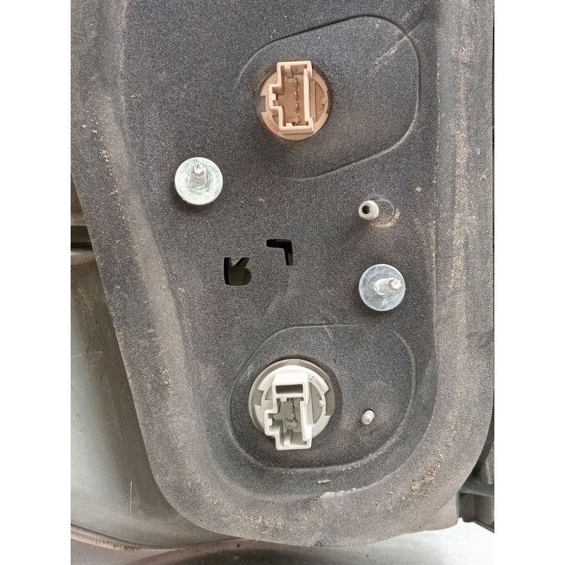 Recambio de piloto trasero izquierdo para honda fr-v (be) 2.2 i ctdi (be5) referencia OEM IAM   2005