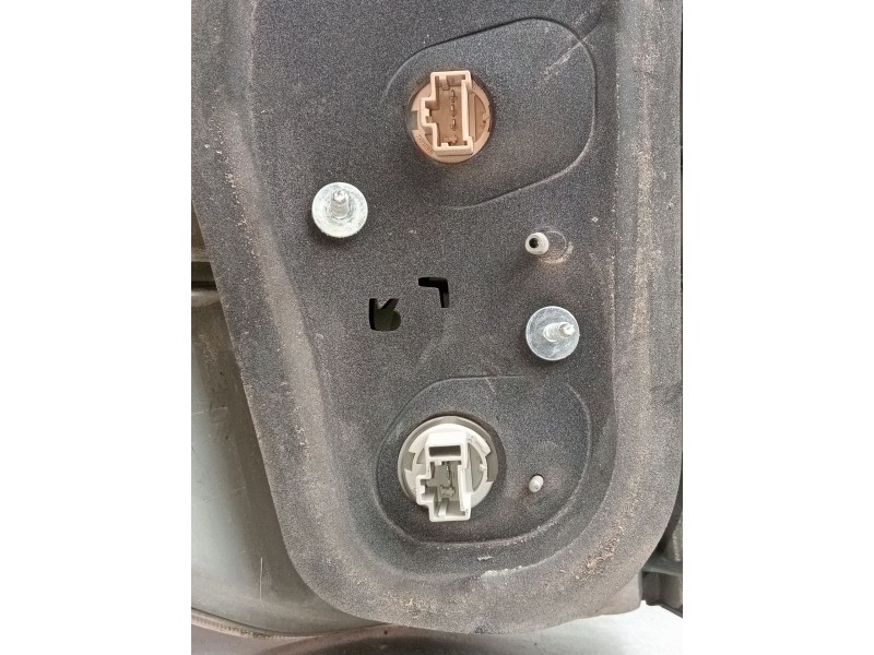 Recambio de piloto trasero izquierdo para honda fr-v (be) 2.2 i ctdi (be5) referencia OEM IAM   2005