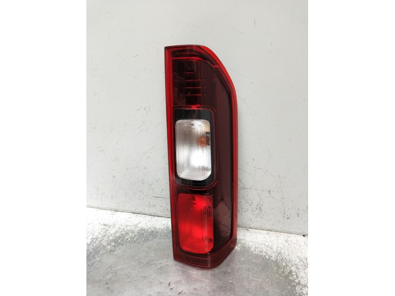 Recambio de piloto trasero derecho para renault trafic iii furgoneta (fg_) 1.6 dci 95 (fgmj, fgmr) referencia OEM IAM   2015