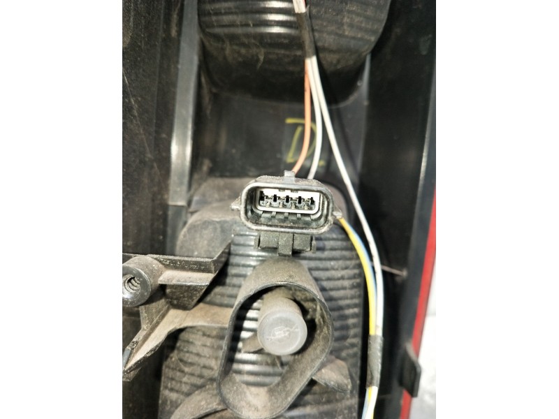 Recambio de piloto trasero derecho para renault trafic iii furgoneta (fg_) 1.6 dci 95 (fgmj, fgmr) referencia OEM IAM   2015