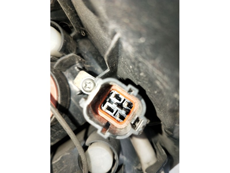 Recambio de piloto trasero izquierdo para ssangyong rodius i 2.7 xdi referencia OEM IAM   2005