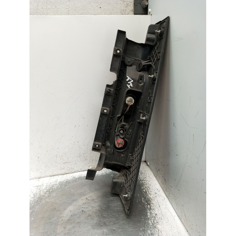 Recambio de piloto trasero izquierdo para renault trafic iii furgoneta (fg_) 1.6 dci 95 (fgmj, fgmr) referencia OEM IAM   2015