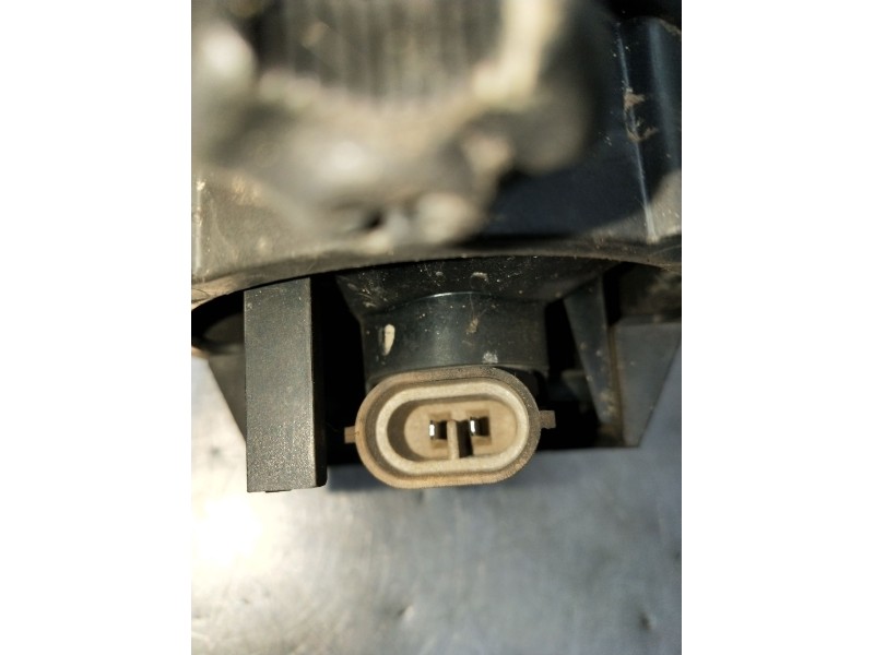 Recambio de faro antiniebla izquierdo para ssangyong rodius i 2.7 xdi referencia OEM IAM   2005