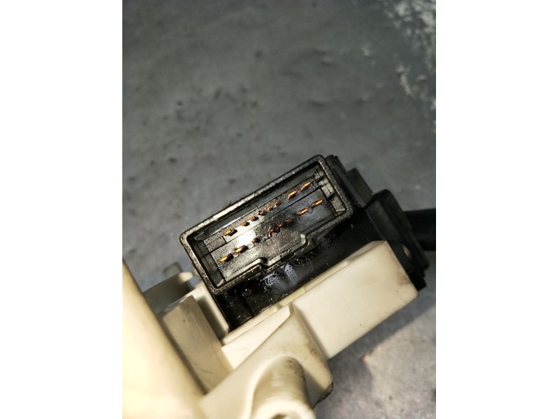 Recambio de mando luces para ssangyong rodius i 2.7 xdi referencia OEM IAM 8591021421 6063AC1000 2005
