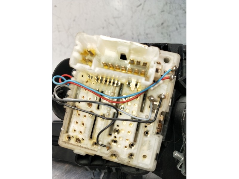 Recambio de mando luces para renault trafic iii furgoneta (fg_) 1.6 dci 95 (fgmj, fgmr) referencia OEM IAM   2015