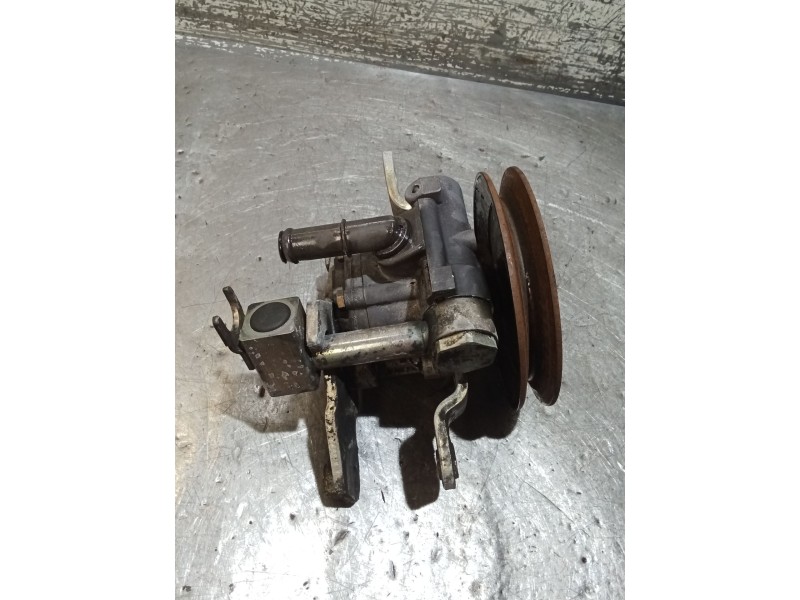 Recambio de bomba direccion para nissan terrano ii (r20) 2.7 td 4wd referencia OEM IAM   93