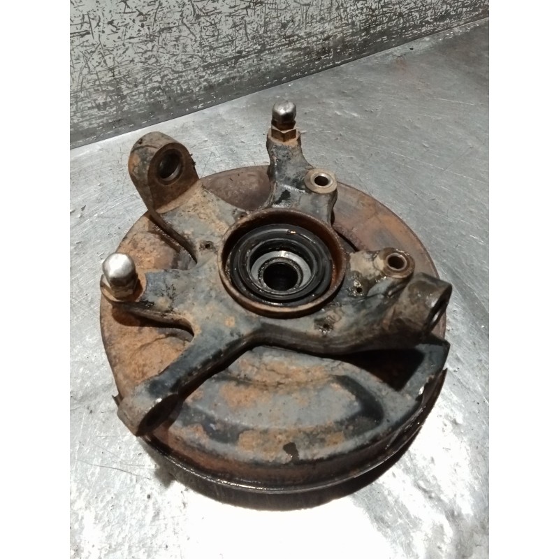 Recambio de mangueta delantera izquierda para nissan terrano ii (r20) 2.7 td 4wd referencia OEM IAM   93