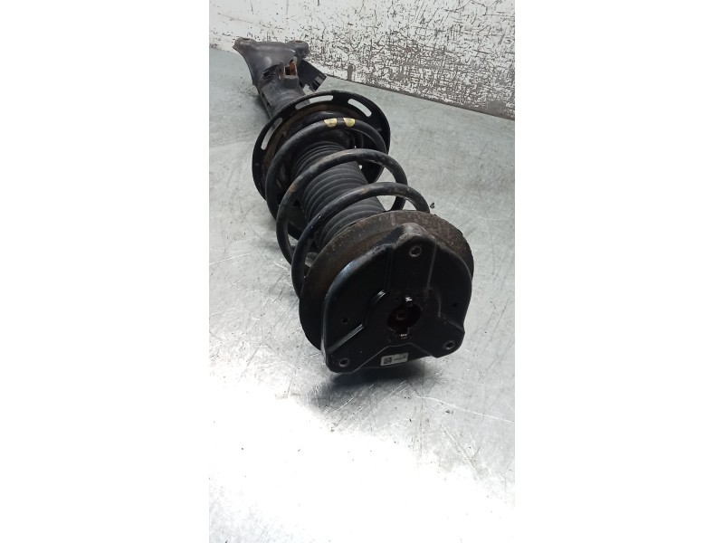 Recambio de amortiguador delantero izquierdo para mercedes-benz clase c t-model (s204) c 220 cdi (204.208) referencia OEM IAM 82