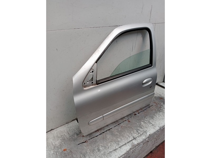 Recambio de puerta delantera izquierda para renault clio ii (bb_, cb_) 1.5 dci (b/cb3m) referencia OEM IAM  5P 2001