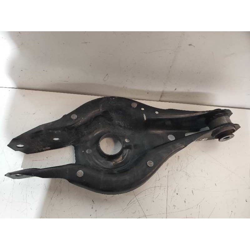 Recambio de brazo suspension inferior trasero derecho para bmw serie 1 lim. 5-trg. (f20) 118d referencia OEM IAM 6867540  333267