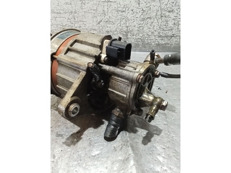 Recambio de alternador para nissan terrano ii (r20) 2.7 td 4wd referencia OEM IAM 9120334632  CON DEPRESOR