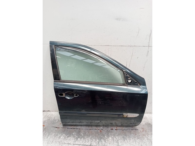 Recambio de puerta delantera derecha para renault laguna ii (bg0/1_) 2.2 dci (bg0f) referencia OEM IAM   2005 5P