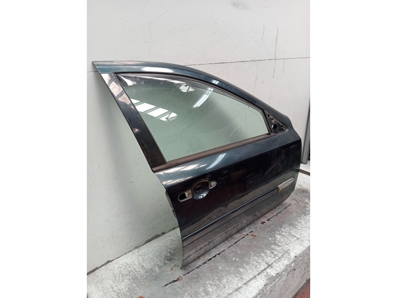 Recambio de puerta delantera derecha para renault laguna ii (bg0/1_) 2.2 dci (bg0f) referencia OEM IAM   2005 5P