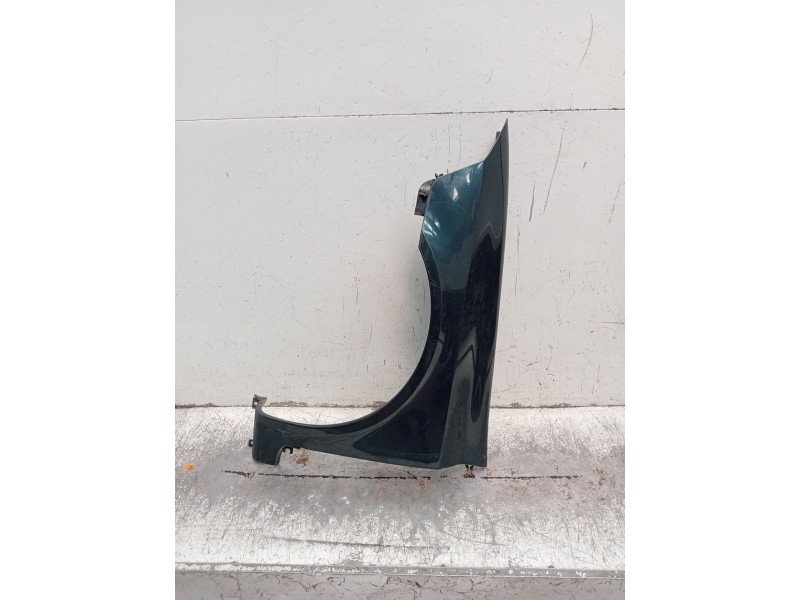 Recambio de aleta delantera izquierda para renault laguna ii (bg0/1_) 2.2 dci (bg0f) referencia OEM IAM   2005