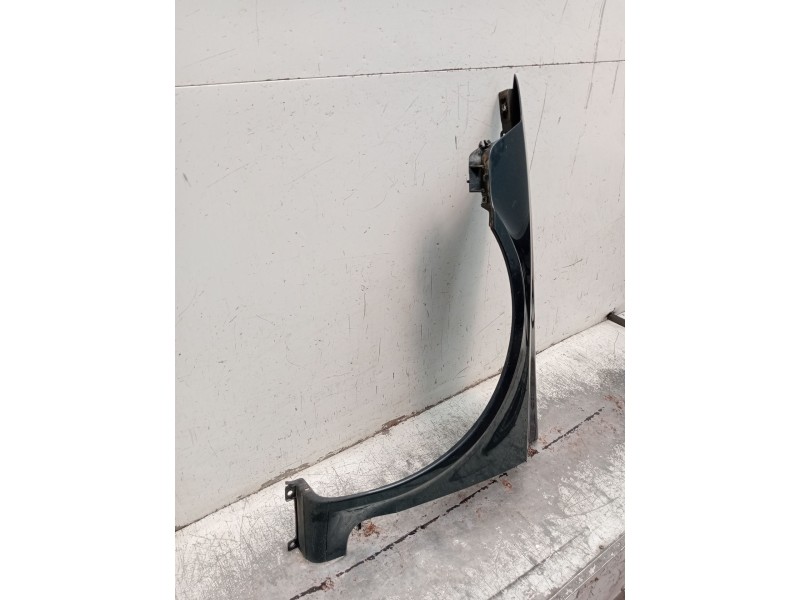Recambio de aleta delantera izquierda para renault laguna ii (bg0/1_) 2.2 dci (bg0f) referencia OEM IAM   2005