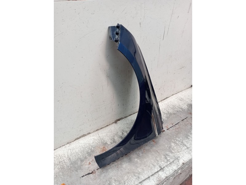 Recambio de aleta delantera izquierda para renault megane iv hatchback (b9a/m/n_) 1.3 tce 115 (b9n9) referencia OEM IAM   