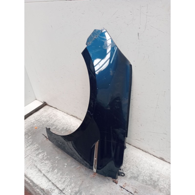 Recambio de aleta delantera izquierda para renault megane iv hatchback (b9a/m/n_) 1.3 tce 115 (b9n9) referencia OEM IAM   