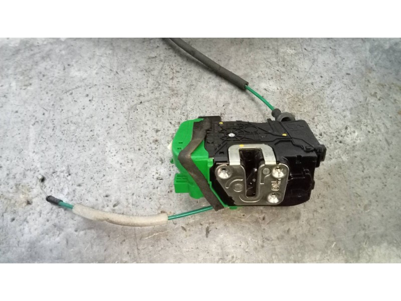 Recambio de motor cierre centralizado delantero izquierdo para hyundai i40 1.7 crdi cat referencia OEM IAM 813103Z000  