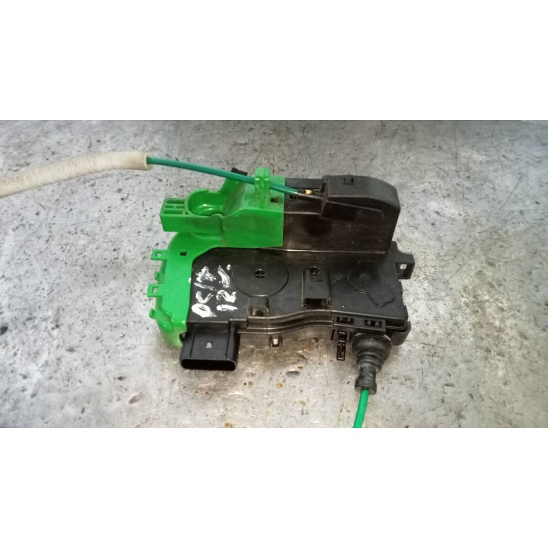 Recambio de motor cierre centralizado delantero izquierdo para hyundai i40 1.7 crdi cat referencia OEM IAM 813103Z000  