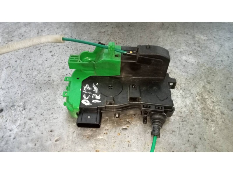 Recambio de motor cierre centralizado delantero izquierdo para hyundai i40 1.7 crdi cat referencia OEM IAM 813103Z000  