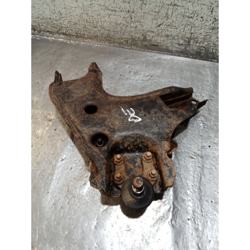 Recambio de brazo suspension inferior delantero derecho para nissan terrano ii (r20) 2.7 td 4wd referencia OEM IAM   93