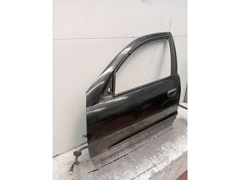 Recambio de puerta delantera izquierda para nissan almera ii hatchback (n16) 2.2 dci referencia OEM IAM  5P 2002