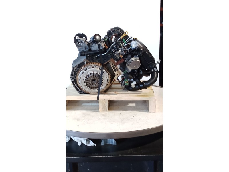Recambio de motor completo para renault clio ii (bb_, cb_) 1.5 dci (b/cb3m) referencia OEM IAM K9K 1740 DELPHI D039626