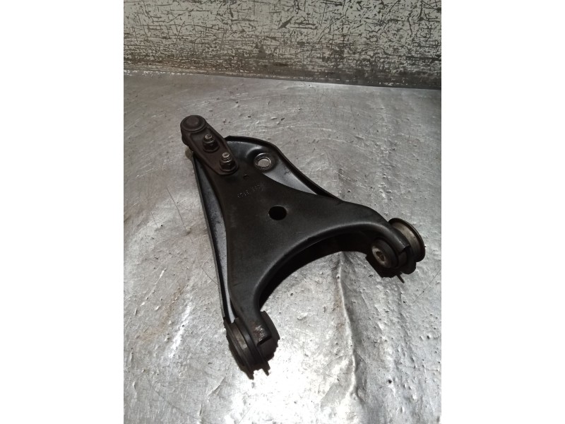 Recambio de brazo suspension inferior delantero izquierdo para renault clio ii (bb_, cb_) 1.5 dci (b/cb3m) referencia OEM IAM   