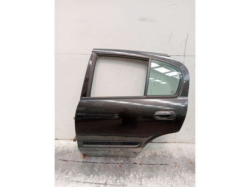 Recambio de puerta trasera izquierda para nissan almera ii hatchback (n16) 2.2 dci referencia OEM IAM  5P 2002