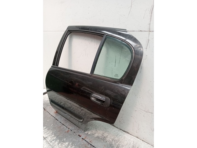 Recambio de puerta trasera izquierda para nissan almera ii hatchback (n16) 2.2 dci referencia OEM IAM  5P 2002